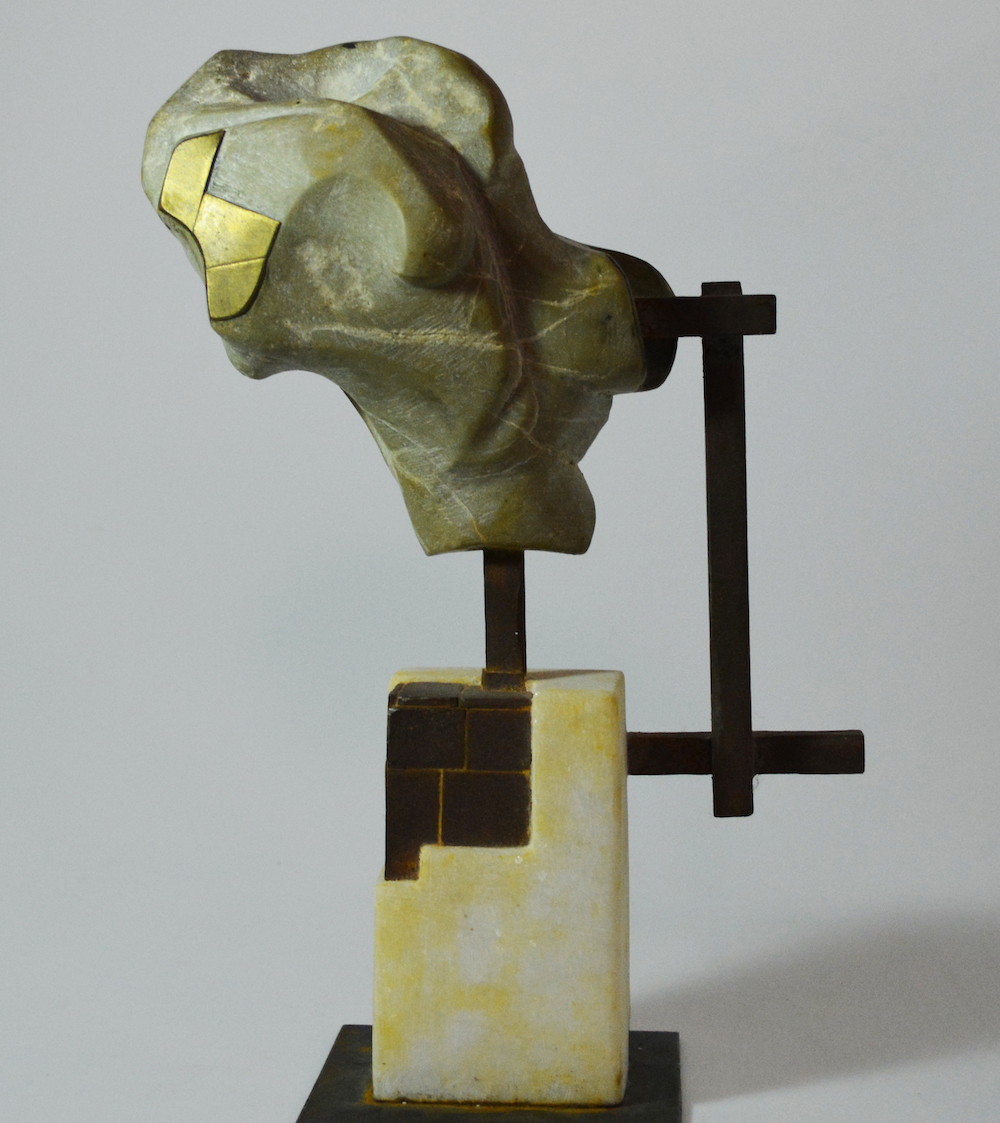Skulptur „Beyond Frame's Edge“