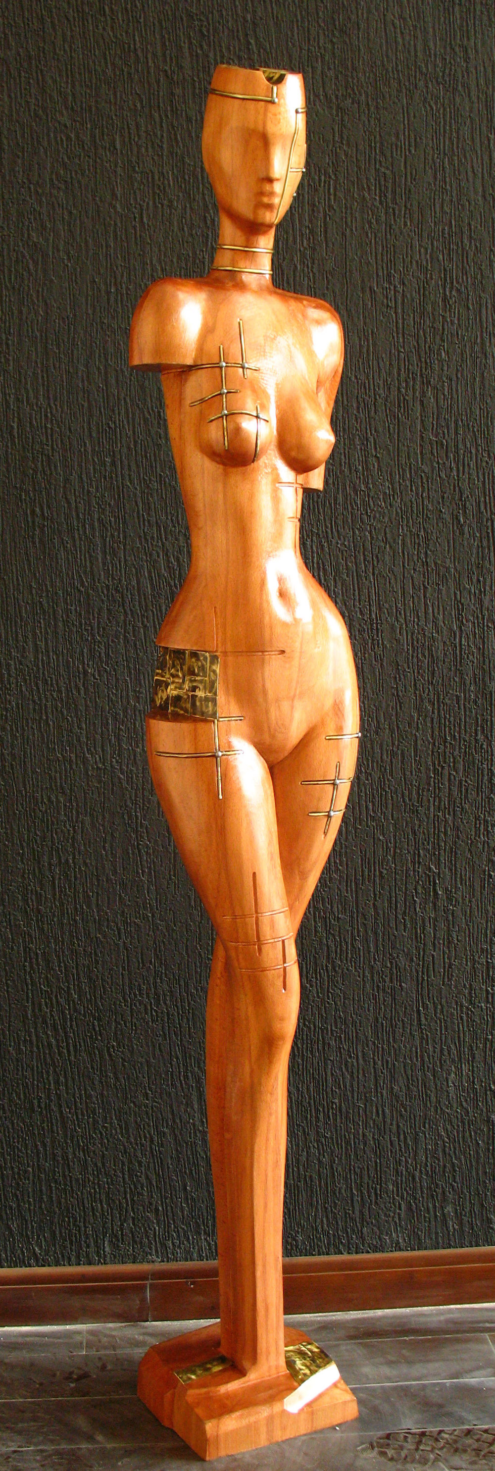 Skulptur „Queen of the Hearth“